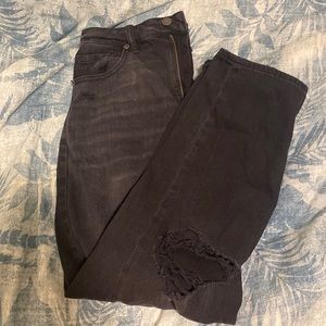 American eagle short black mom jeans